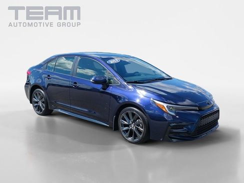 Used 2023 Toyota Corolla SE image 1