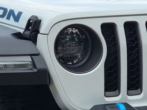 Certified 2023 Jeep Wrangler Unlimited Rubicon 4xe w/ Cold Weather Group AWD/4WD image 16