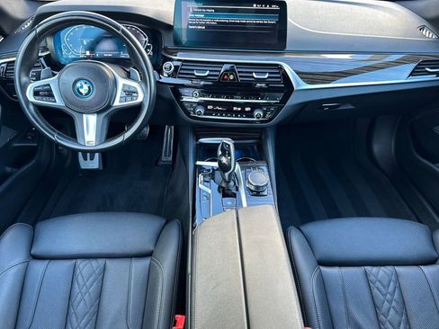 Used 2023 BMW 530e w/ Executive Package image 14