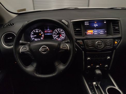 Used 2019 Nissan Pathfinder SV FWD image 22