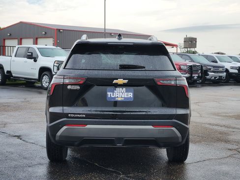 Used 2025 Chevrolet Equinox LT w/ Convenience Package II FWD image 6