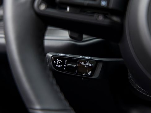 New 2025 Porsche Cayenne GTS image 33