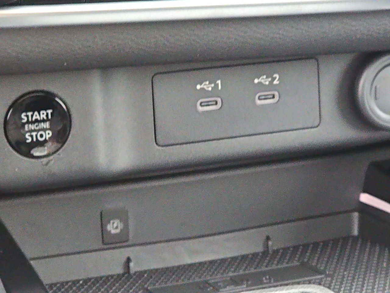Used 2026 Nissan Rogue Platinum w/ Platinum Premium Package AWD/4WD image 39
