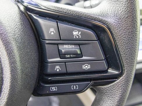 Used 2025 Subaru Forester AWD/4WD image 29