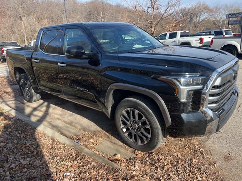 Used 2024 Toyota Tundra Limited image 3