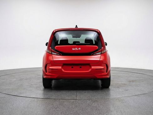 Used 2025 Kia Soul LX w/ LX Technology Package image 7