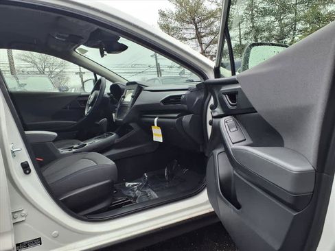 Used 2025 Subaru Crosstrek 2.0i image 24