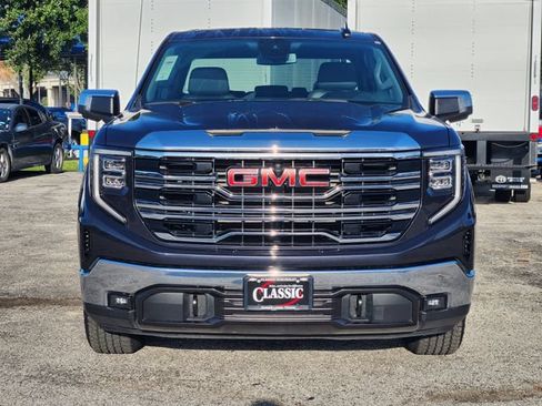 Used 2025 GMC Sierra 1500 SLT AWD/4WD image 2