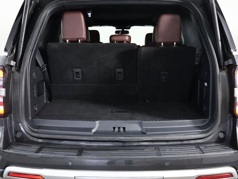Used 2022 Ford Expedition Limited image 24