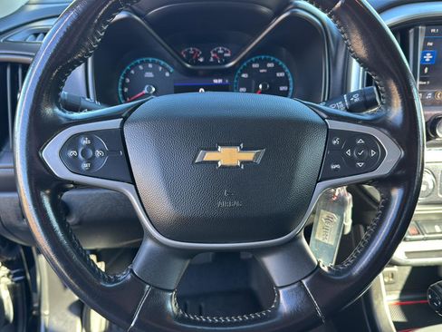 Used 2020 Chevrolet Colorado LT image 17