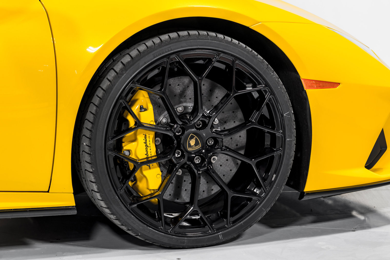 Used 2024 Lamborghini Huracan EVO AWD/4WD image 53