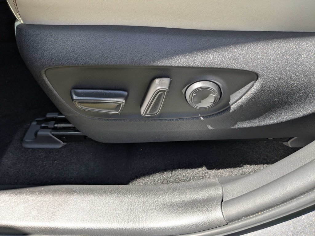 Used 2025 Toyota RAV4 XLE Premium FWD image 21