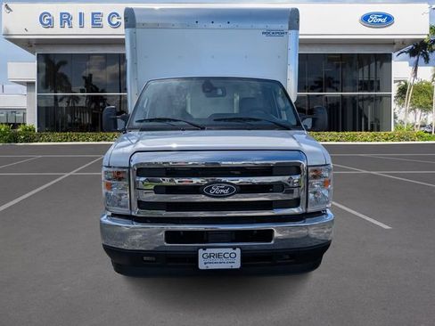New 2026 Ford E-350 and Econoline 350 Super Duty RWD image 2