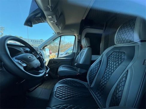 Used 2024 Ford Transit 250 148 Medium Roof w/ Load Area Protection Package image 7