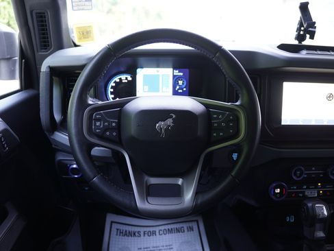 Used 2023 Ford Bronco Black Diamond w/ Sasquatch Package AWD/4WD image 17