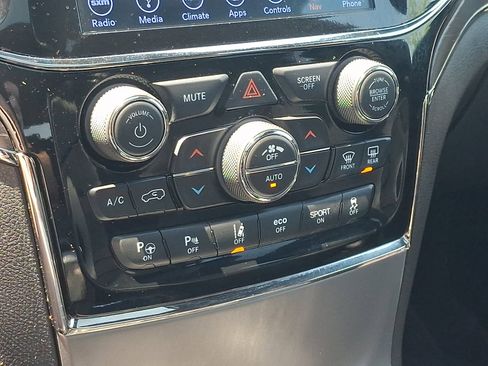 Certified 2019 Jeep Grand Cherokee High Altitude AWD/4WD image 16