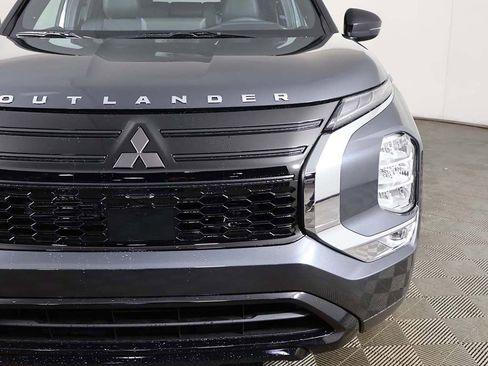 New 2026 Mitsubishi Outlander LE FWD image 14