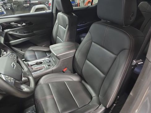 Used 2023 Chevrolet Traverse RS w/ LPO, Floor Liner Package image 18