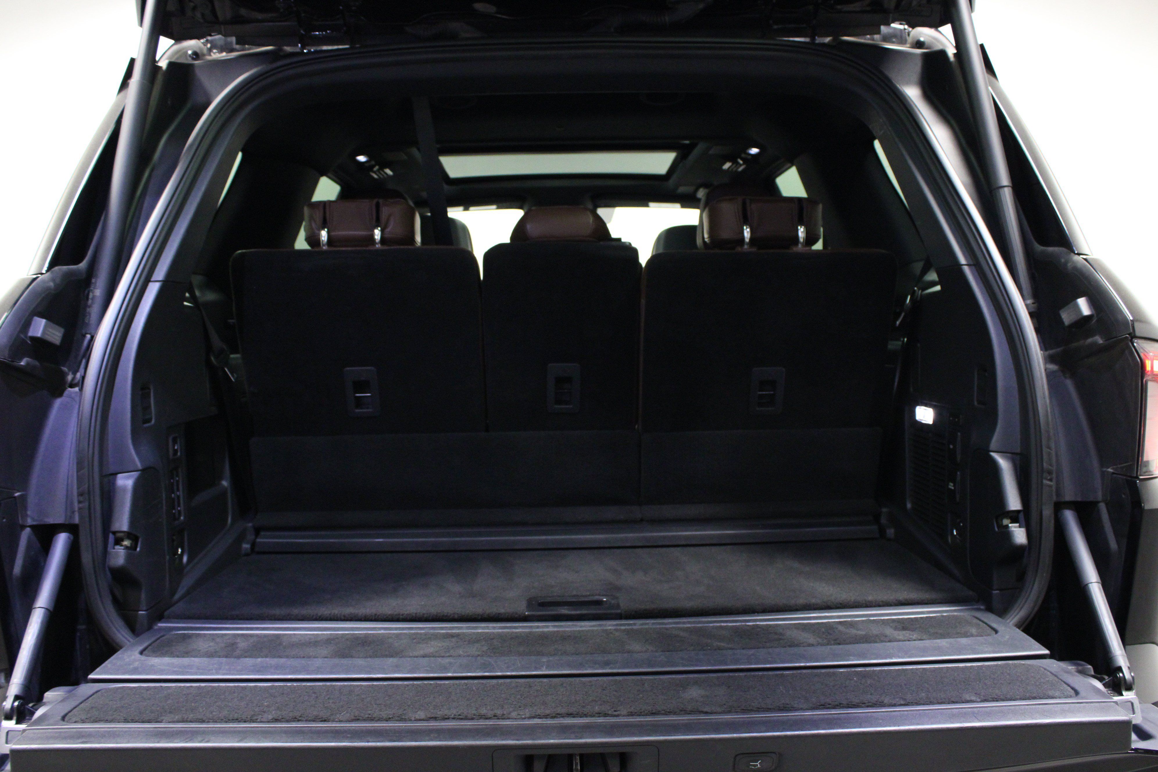 Used 2025 Lincoln Navigator Reserve AWD/4WD image 15