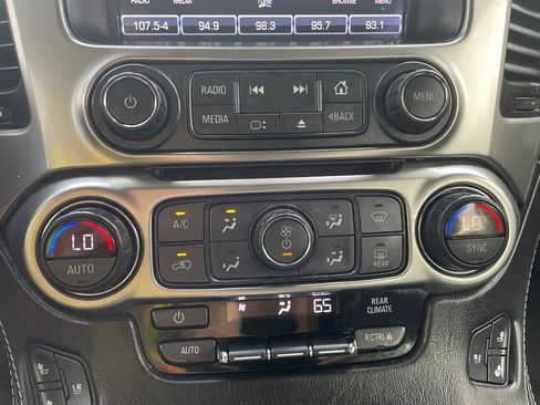 Used 2018 Chevrolet Suburban Premier RWD image 18