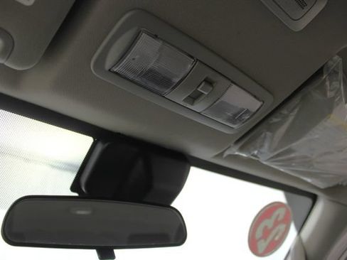 Used 2023 Nissan Frontier SV w/ Technology Package RWD image 25