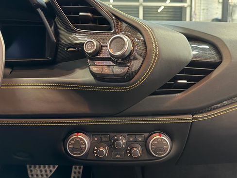 Used 2018 Ferrari 488 GTB image 28