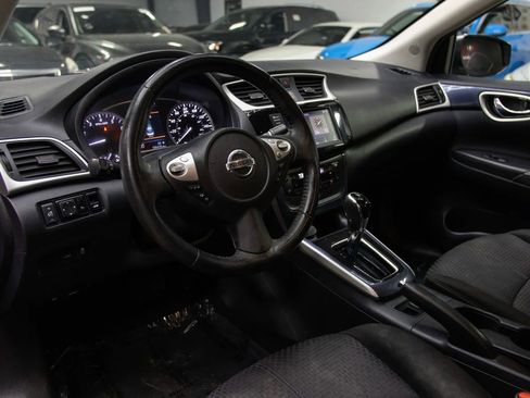 Used 2019 Nissan Sentra SR image 17