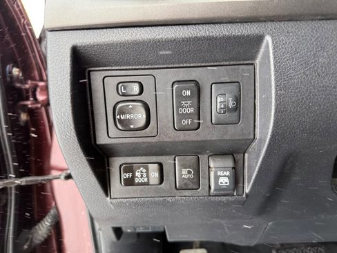 Used 2020 Toyota Tundra SR5 image 14