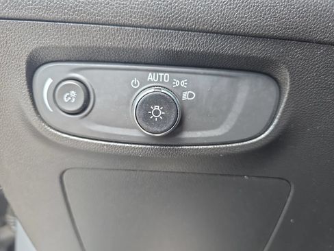 Certified 2024 Buick Encore GX Preferred w/ Comfort Package FWD image 29