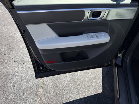 Used 2024 Hyundai Santa Fe SE image 10