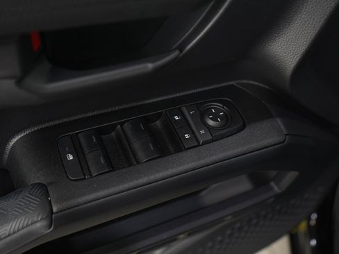 Used 2025 Toyota 4Runner SR5 AWD/4WD image 20