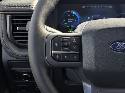 New 2025 Ford F150 Lightning Lariat image 43