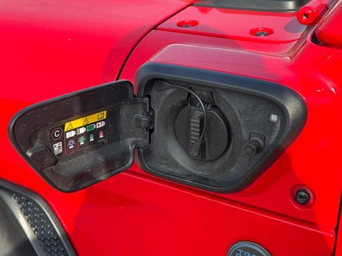 Certified 2025 Jeep Wrangler Unlimited Sport S 4xe AWD/4WD image 9