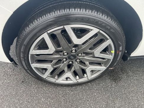 New 2026 Ford Expedition Max Platinum w/ Platinum Ultimate Package image 10