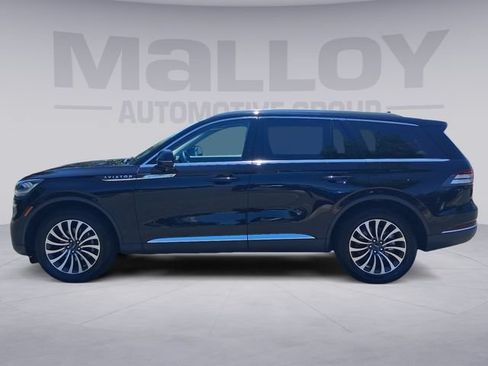 Used 2023 Lincoln Aviator AWD w/ Premium Package image 2