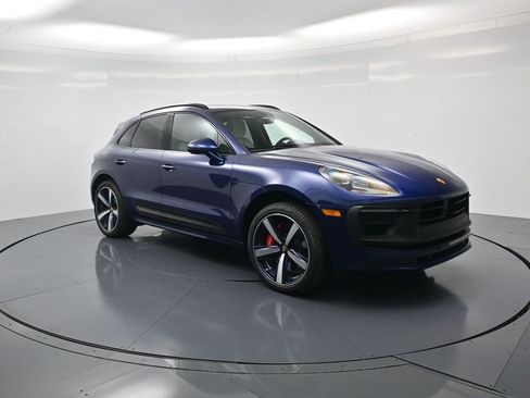 Certified 2023 Porsche Macan GTS image 32