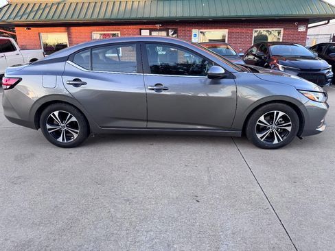 Used 2023 Nissan Sentra SV image 4