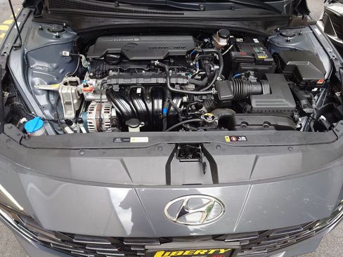 Certified 2023 Hyundai Elantra Limited FWD image 23