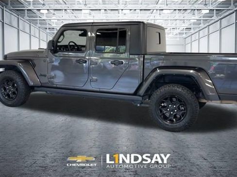 Used 2023 Jeep Gladiator Sport AWD/4WD image 7
