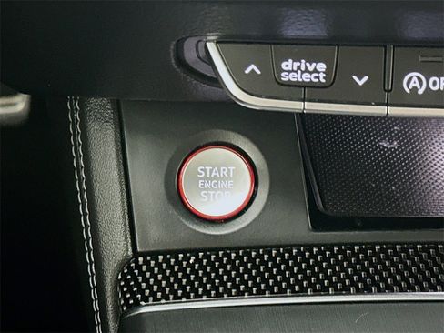 Used 2018 Audi SQ5 Prestige w/ Prestige Package image 28