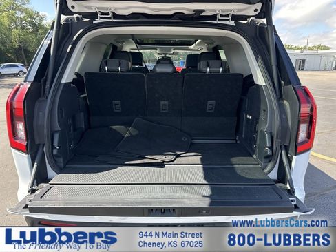 Used 2025 Ford Expedition Active AWD/4WD image 23