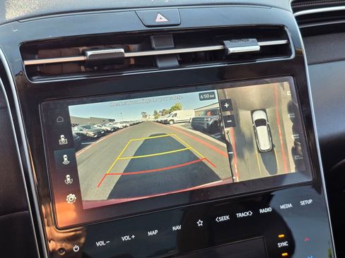 Certified 2023 Hyundai Tucson Limited AWD/4WD image 33