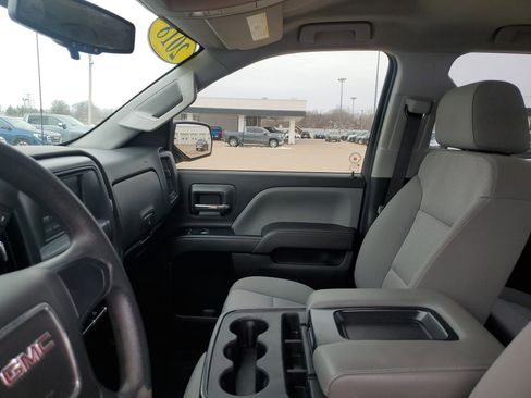 Used 2018 GMC Sierra 1500 Extended Cab Pickup image 25