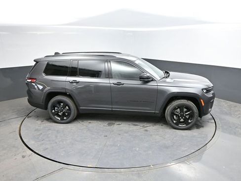 New 2026 Jeep Grand Cherokee L Limited AWD/4WD image 38