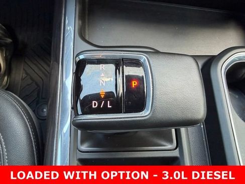 Used 2024 Chevrolet Silverado 1500 LTZ AWD/4WD image 25