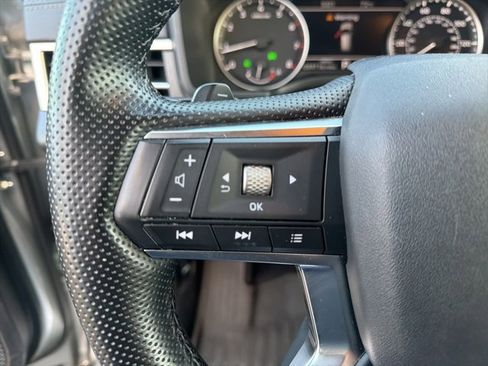 Used 2024 Mitsubishi Outlander SE Black Edition image 25