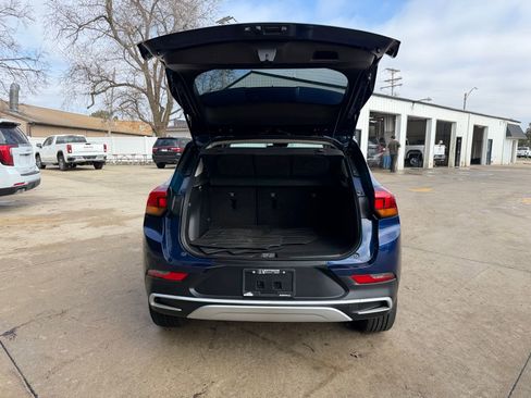 Used 2023 Buick Encore GX Preferred w/ Cold Weather Comfort Package AWD/4WD image 33