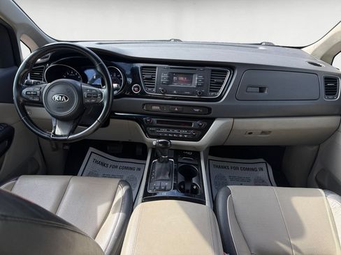 Used 2015 Kia Sedona EX w/ EX Premium Package FWD image 10
