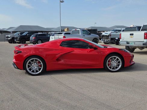 Used 2022 Chevrolet Corvette Stingray Premium Conv w/ Z51 Performance Package RWD image 9