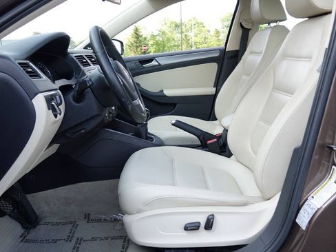 Used 2014 Volkswagen Jetta TDI FWD image 56